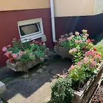 Konig 公寓