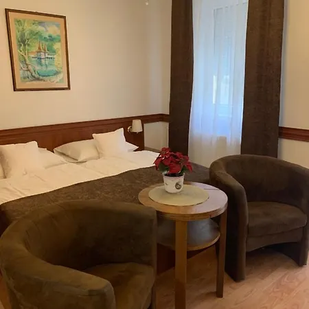 Konig Apartment