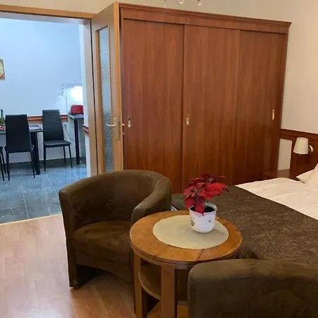 Konig Apartment Heviz